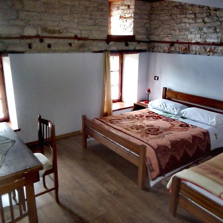 Guesthouse Celo Гірокастра Екстер'єр фото