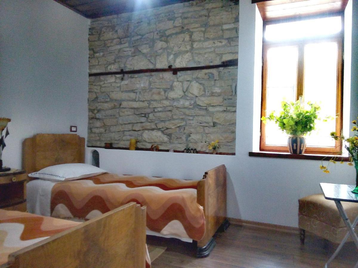 Guesthouse Celo Гірокастра Екстер'єр фото