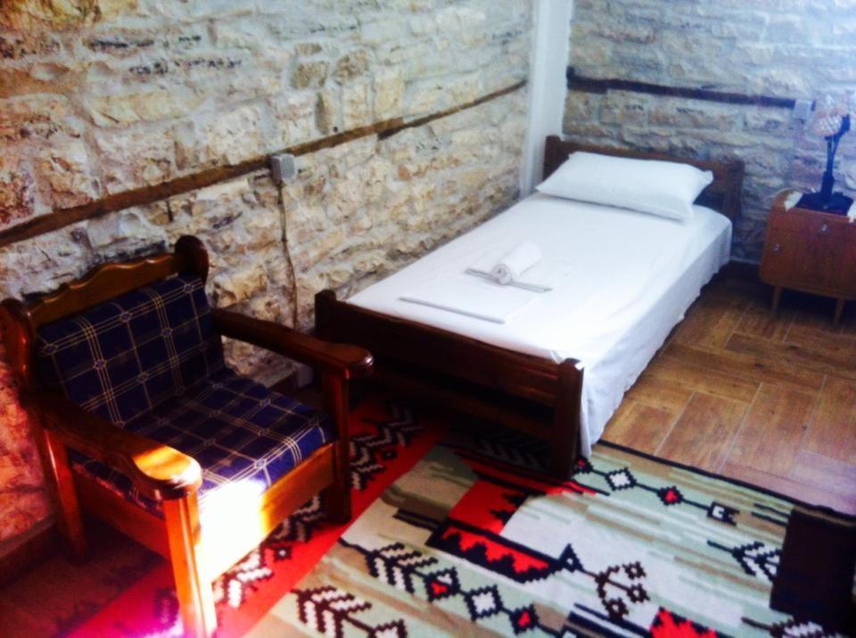 Guesthouse Celo Гірокастра Екстер'єр фото